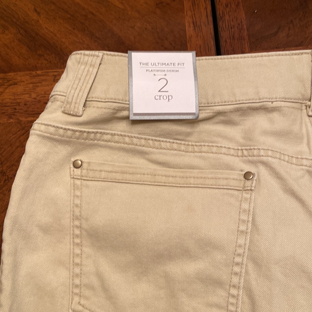 Chico’s Cropped Jeans NEW